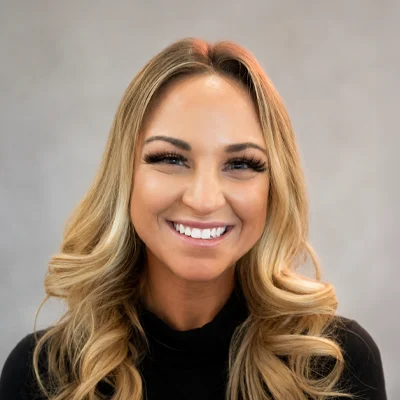 Portrait of Corrine, a Frankum Chiropractic team member.